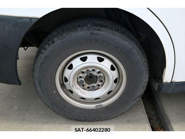 Nissan AD VAN 2012-05 7452573-7