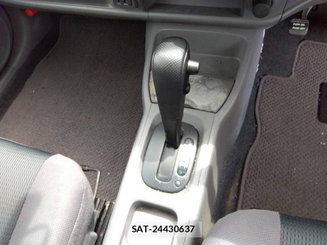 Nissan AD VAN 2012-05 7386619-5