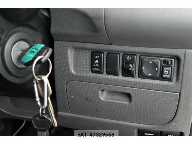 Nissan AD VAN 2011-02 7452574-22