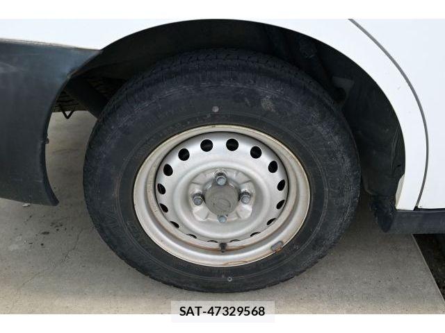 Nissan AD VAN 2011-02 7452574-7