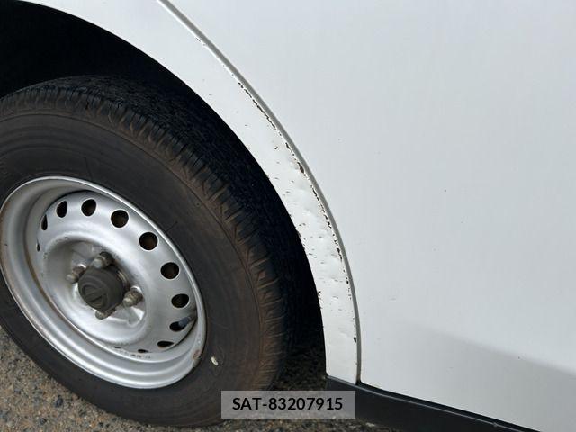 Nissan AD VAN 2015-11 7452571-17