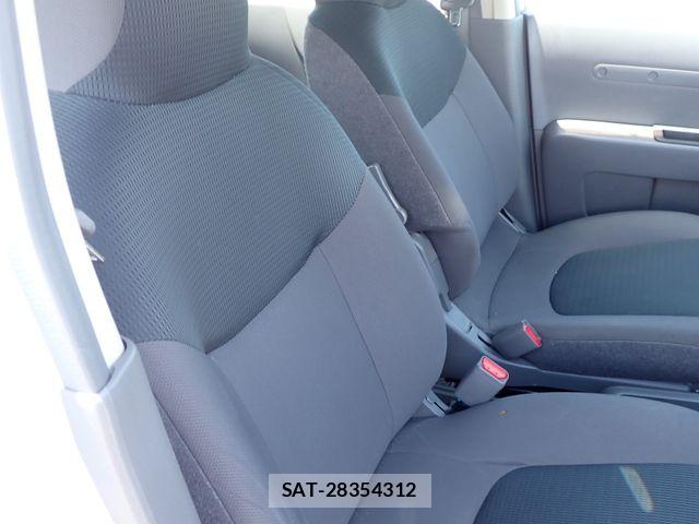 Nissan AD VAN 2016-05 7499292-16