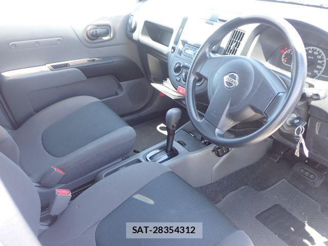 Nissan AD VAN 2016-05 7499292-1