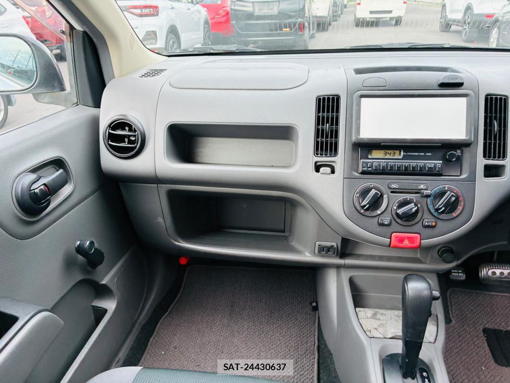 Nissan AD VAN 2012-05 7386619-17