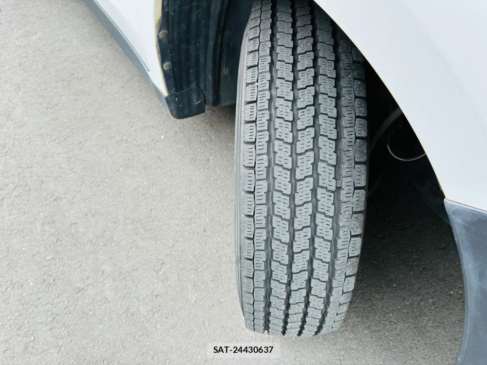 Nissan AD VAN 2012-05 7386619-32