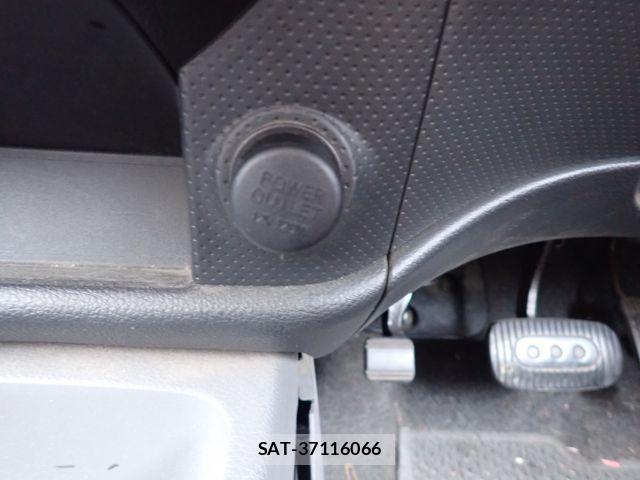 Nissan AD VAN 2016-05 7614647-11