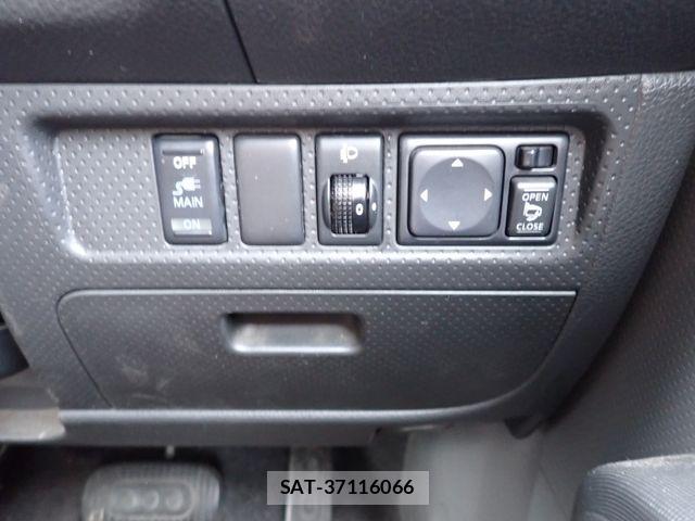 Nissan AD VAN 2016-05 7614647-8