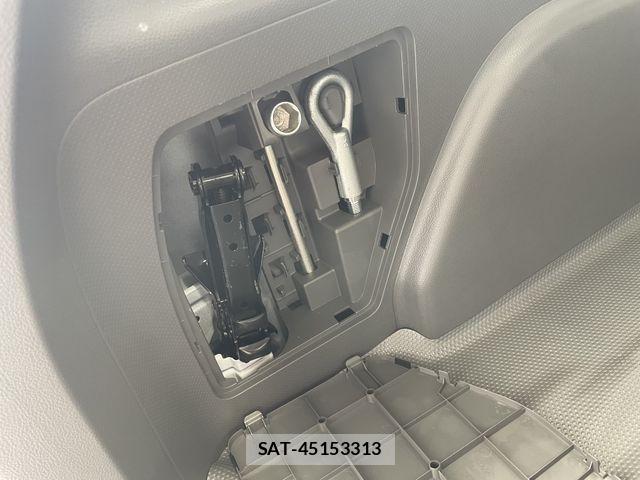 Nissan AD VAN 2021-12 8097712-15