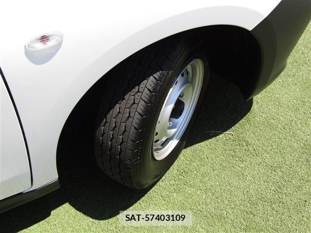 Nissan AD VAN 2025-05 8097711-9