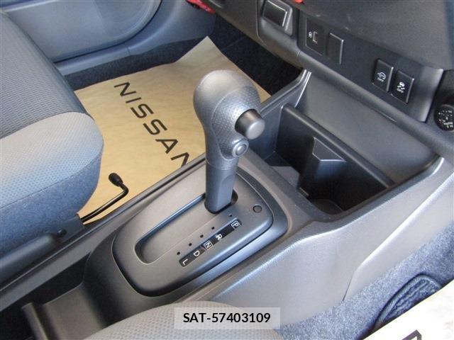 Nissan AD VAN 2025-05 8097711-12
