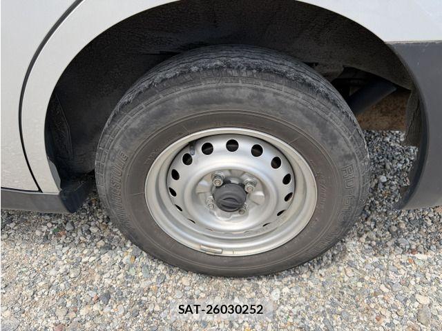 Nissan AD VAN 2022-04 8157733-16