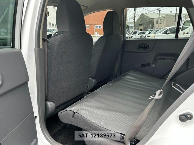 Nissan AD VAN 2023-07 8157734-23