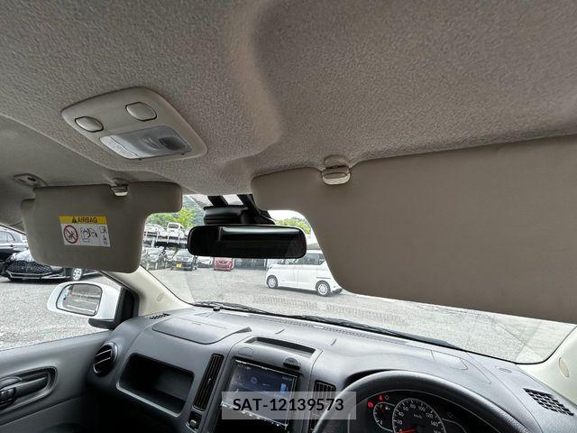 Nissan AD VAN 2023-07 8157734-27