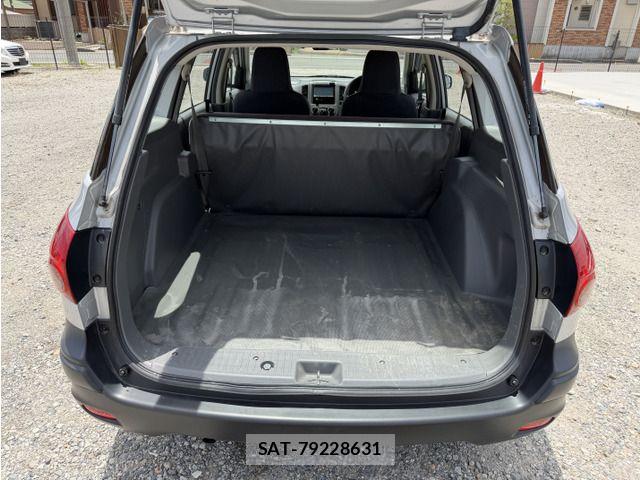 Nissan AD VAN 2022-04 8206039-14