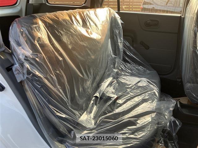 Nissan AD VAN 2025-05 8206034-21