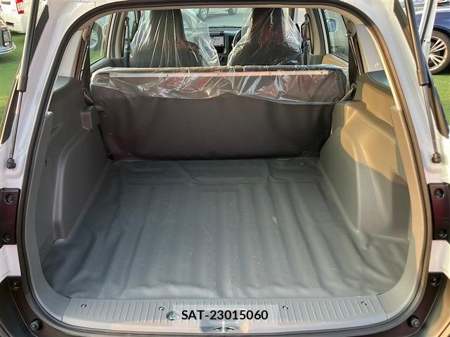 Nissan AD VAN 2025-05 8206034-4