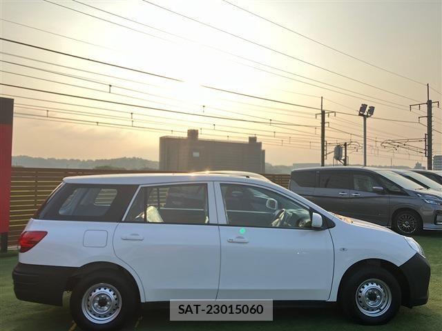 Nissan AD VAN 2025-05 8206034-6