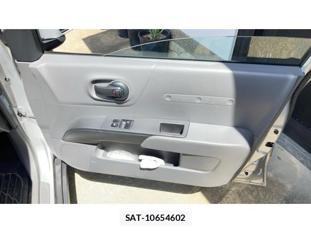 Nissan AD VAN 2015-02 8312570-13