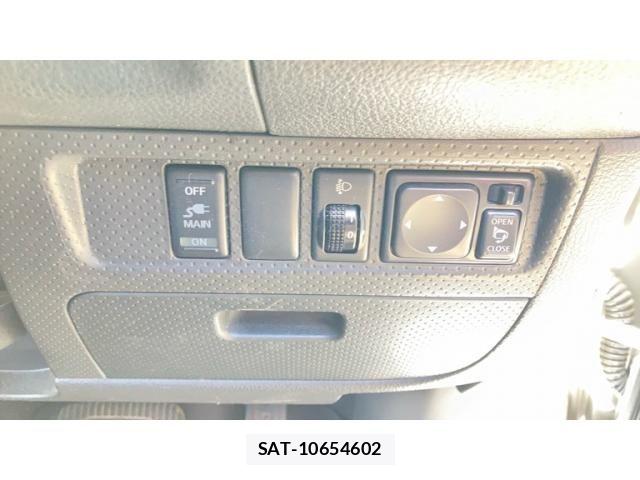 Nissan AD VAN 2015-02 8312570-15