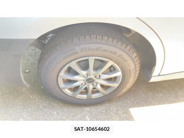 Nissan AD VAN 2015-02 8312570-5