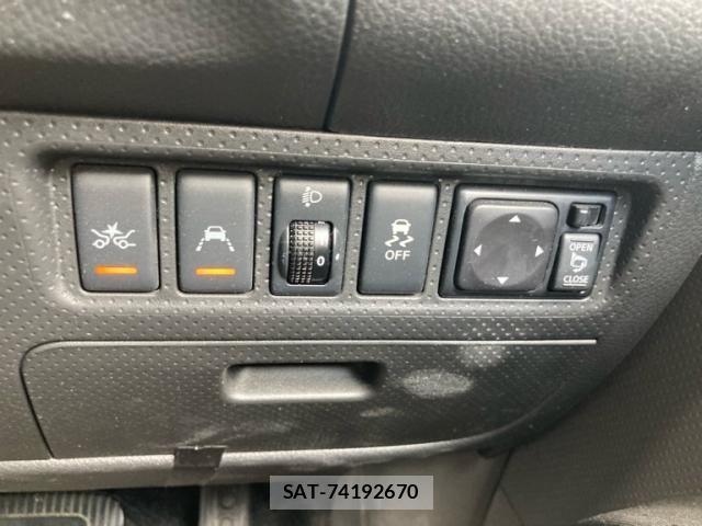 Nissan AD VAN 2019-07 8364473-14