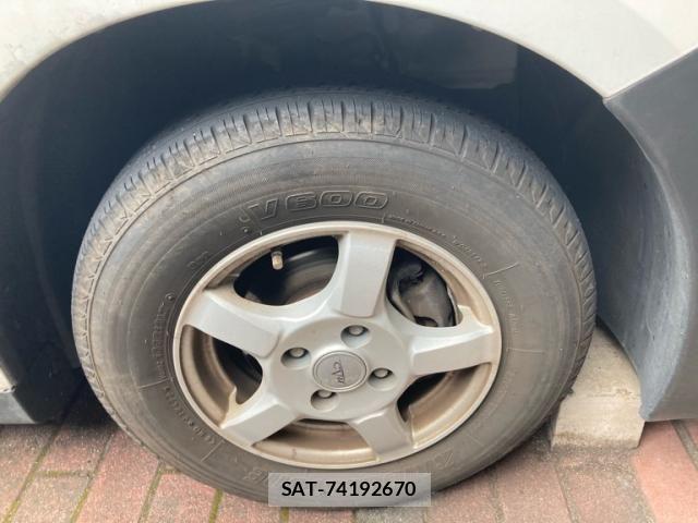 Nissan AD VAN 2019-07 8364473-6
