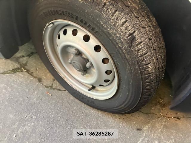 Nissan AD VAN 2017-06 8522887-13