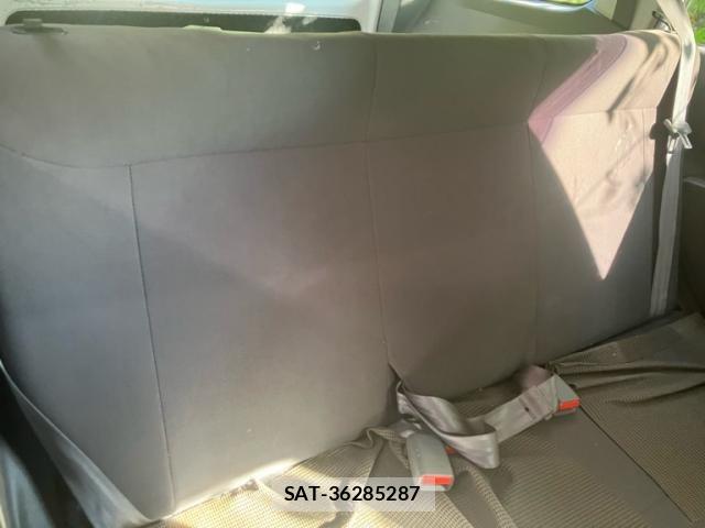 Nissan AD VAN 2017-06 8522887-16