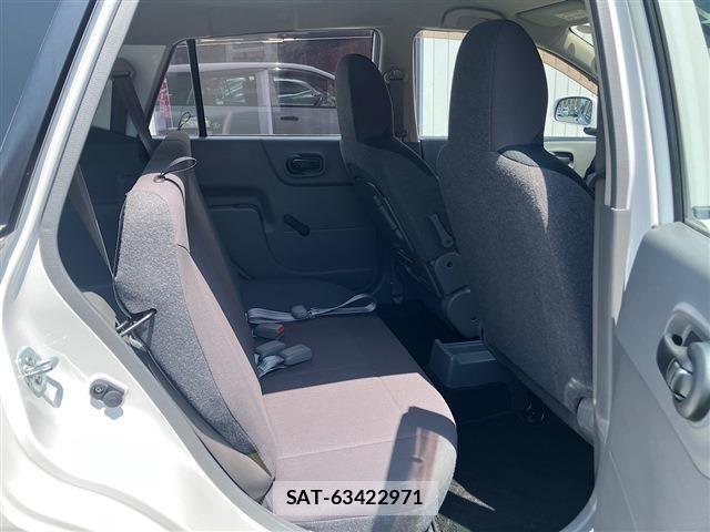 Nissan AD VAN 2016-05 8560879-12