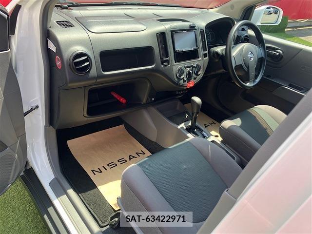 Nissan AD VAN 2016-05 8560879-13