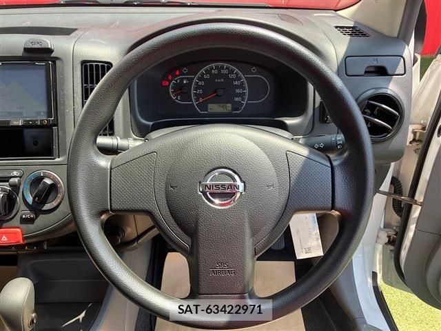 Nissan AD VAN 2016-05 8560879-17
