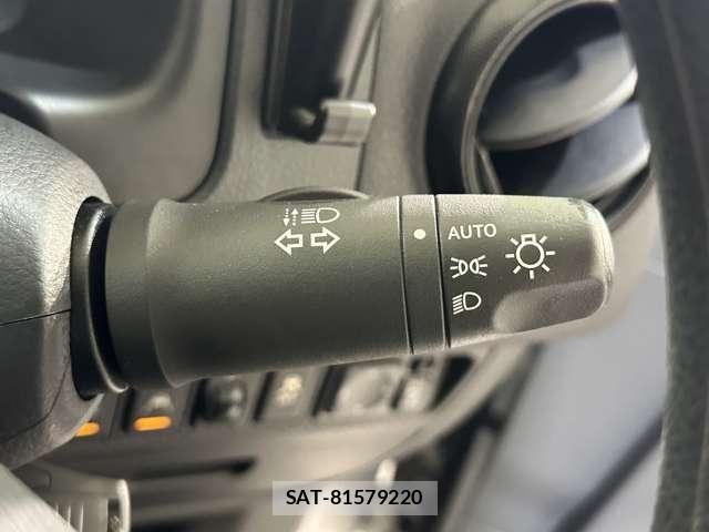 Nissan AD VAN 2021-07 8625589-11