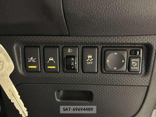 Nissan AD VAN 2021-07 8625592-12