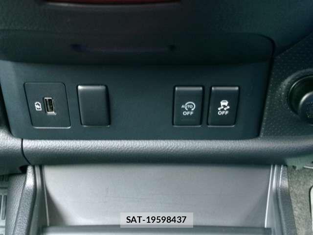 Nissan AD VAN 2024-10 8657360-10