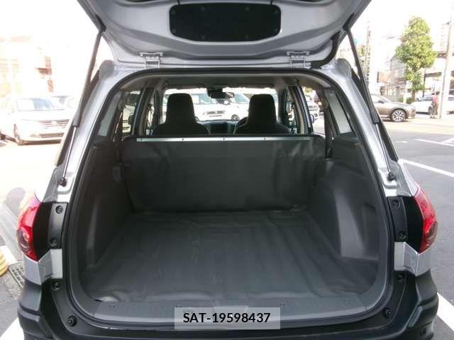 Nissan AD VAN 2024-10 8657360-5