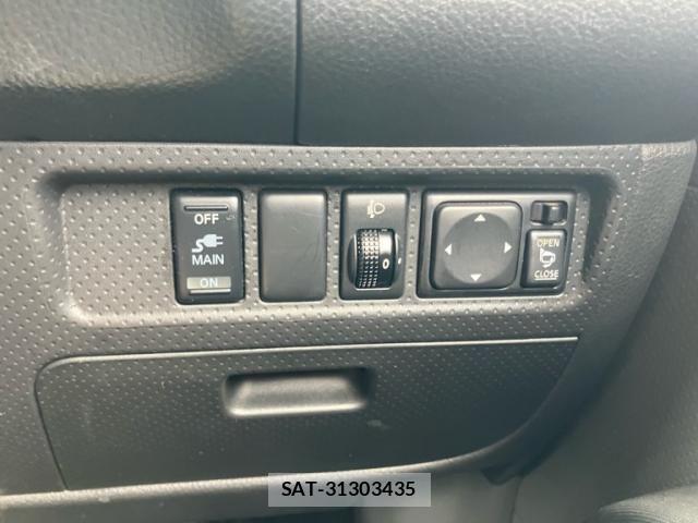 Nissan AD VAN 2016-05 8657368-15