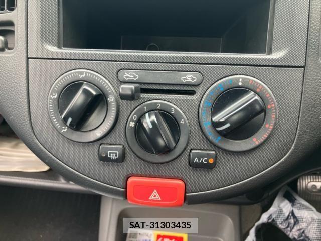 Nissan AD VAN 2016-05 8657368-17