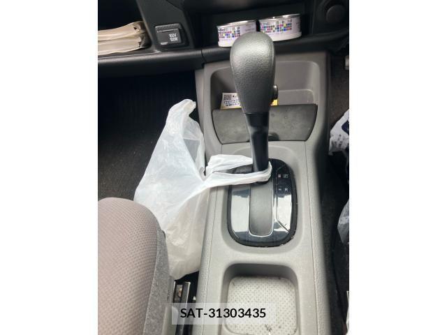 Nissan AD VAN 2016-05 8657368-18
