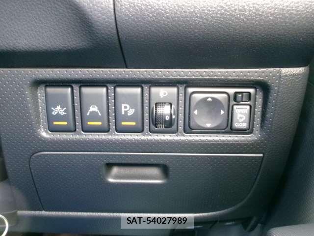 Nissan AD VAN 2024-10 8657347-11
