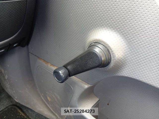 Nissan AD VAN 2014-02 8779122-4