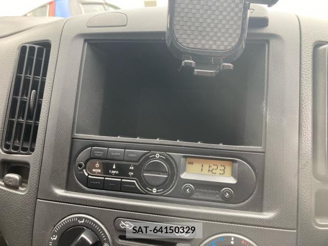 Nissan AD VAN 2018-07 8827303-14