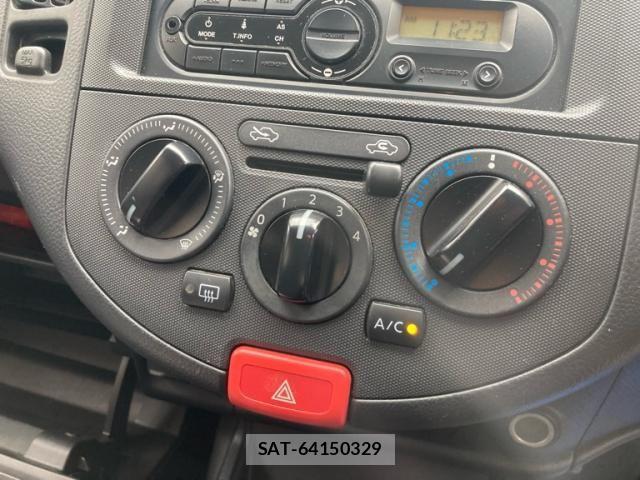 Nissan AD VAN 2018-07 8827303-15