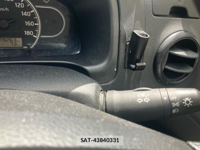 Nissan AD VAN 2019-08 8883221-9