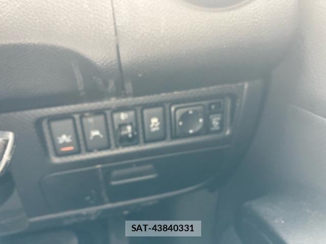 Nissan AD VAN 2019-08 8883221-12