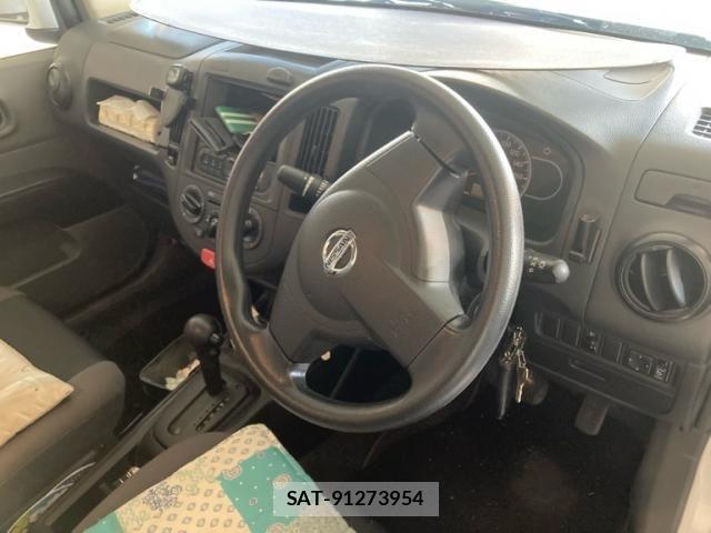 Nissan AD VAN 2021-02 8883220-6