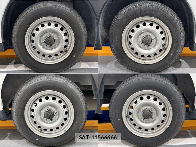 Nissan AD VAN 2014-07 6690888-26