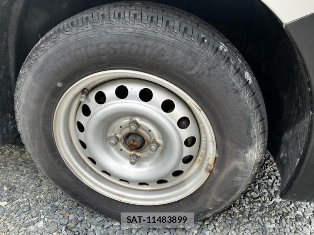 Nissan AD VAN 2016-01 7057110-4