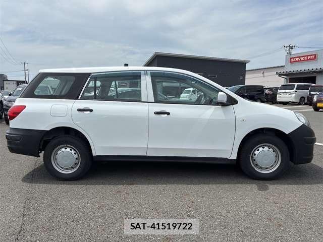 Nissan AD VAN 2016-11 7249632-24