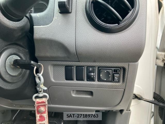 Nissan AD VAN 2009-10 7452576-18