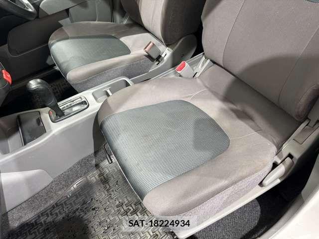Nissan AD VAN 2016-05 7875072-13